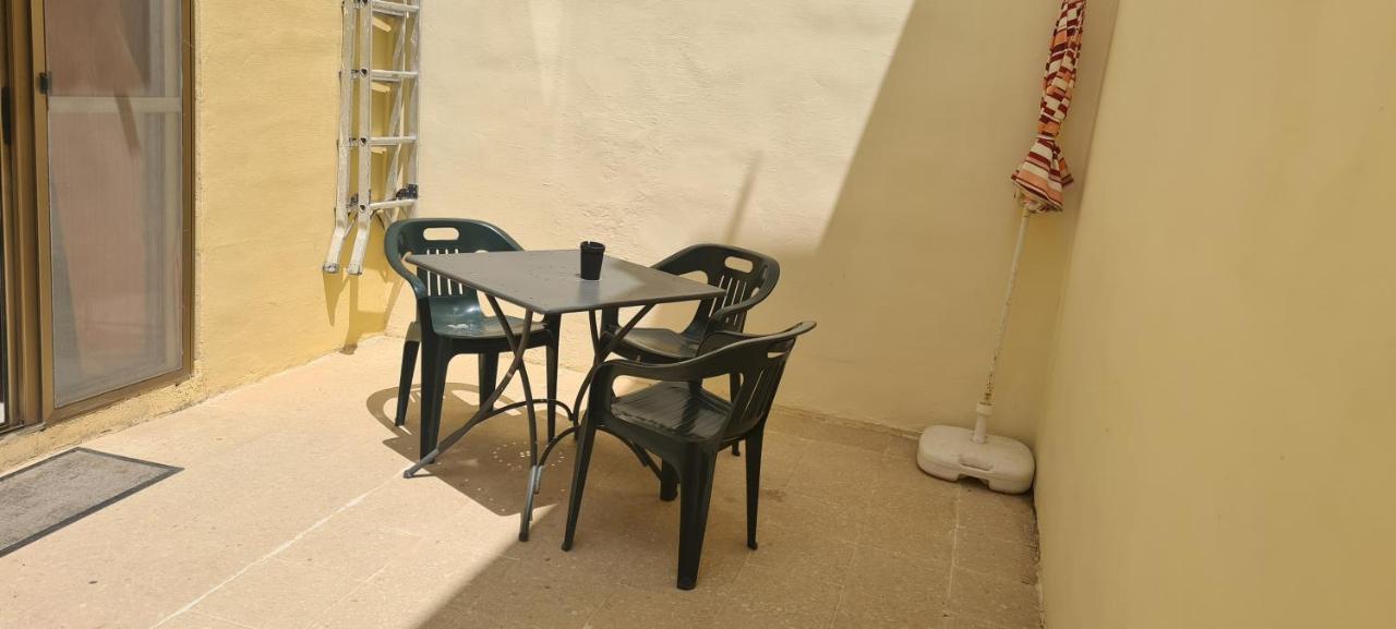 ربات D'Ambrogio Guest House المظهر الخارجي الصورة
