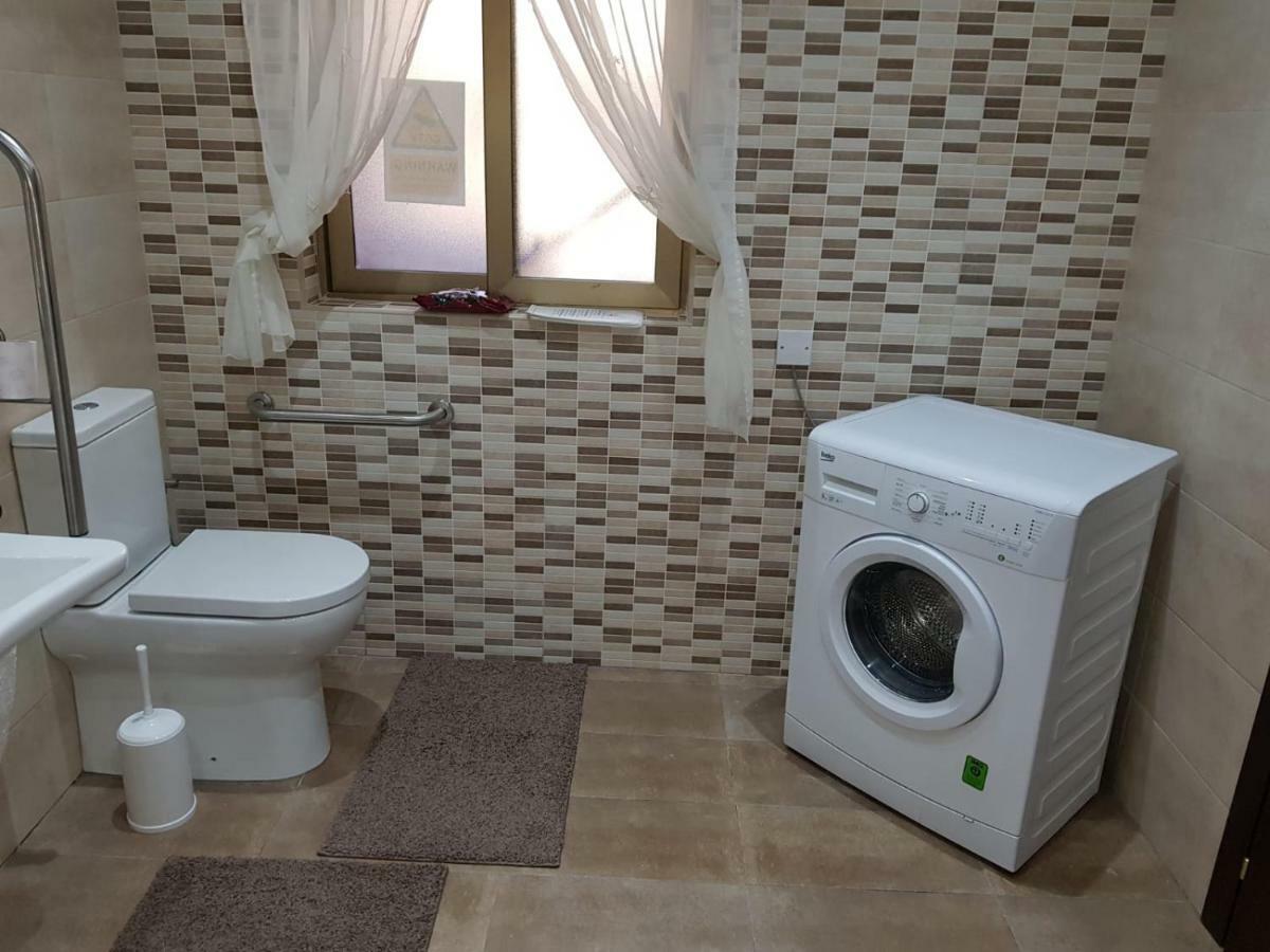 ربات D'Ambrogio Guest House المظهر الخارجي الصورة